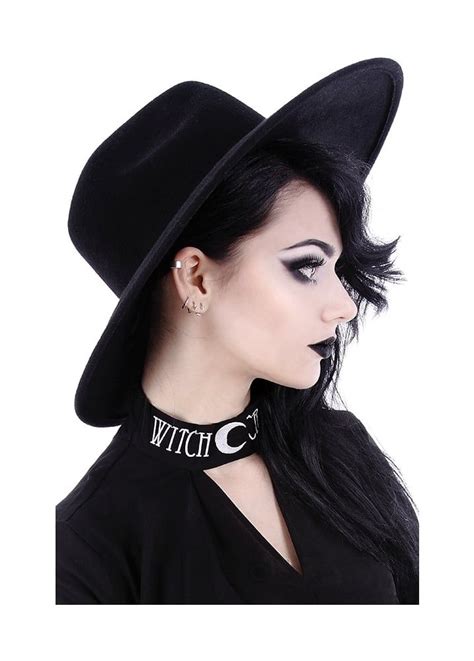 Wide brimmed witch hat